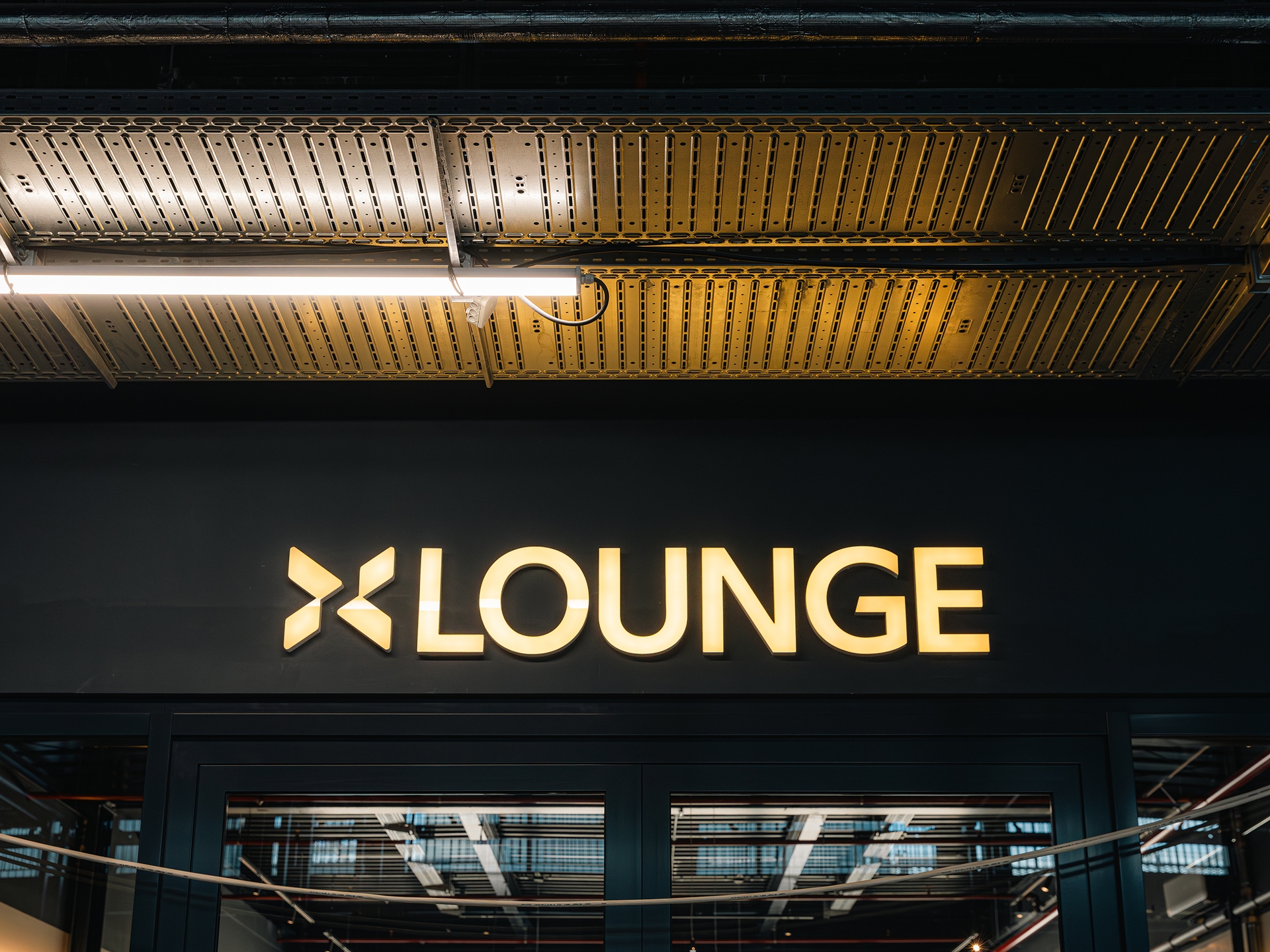 GRIDX--Xlounge2.jpg