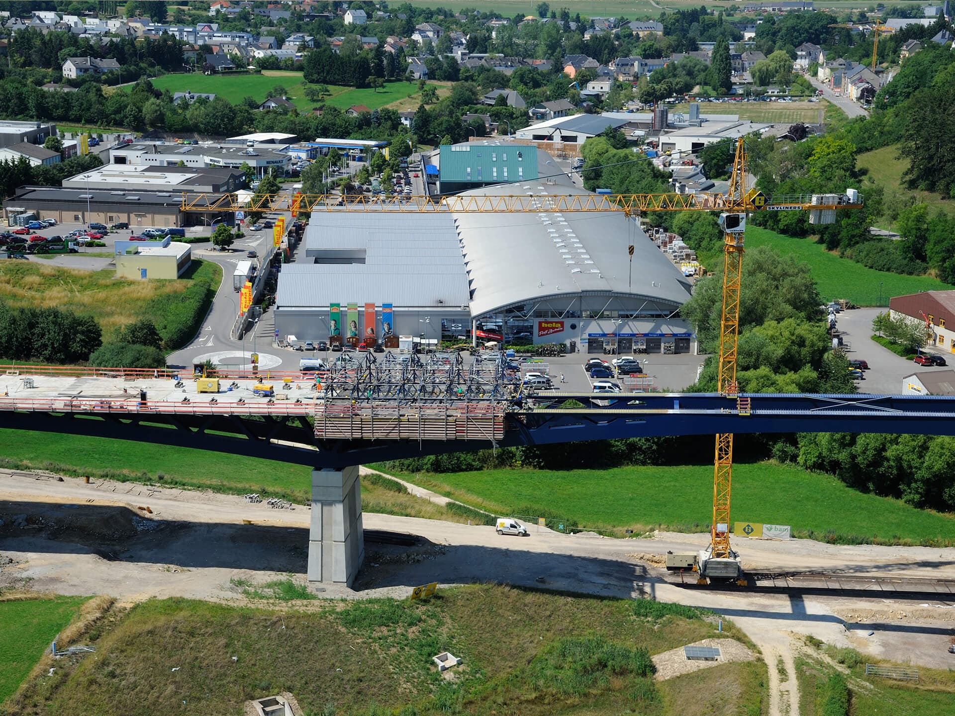 Le bétonnage du viaduc de Junglinster a été fait grâce à un chariot conçu sur mesure.