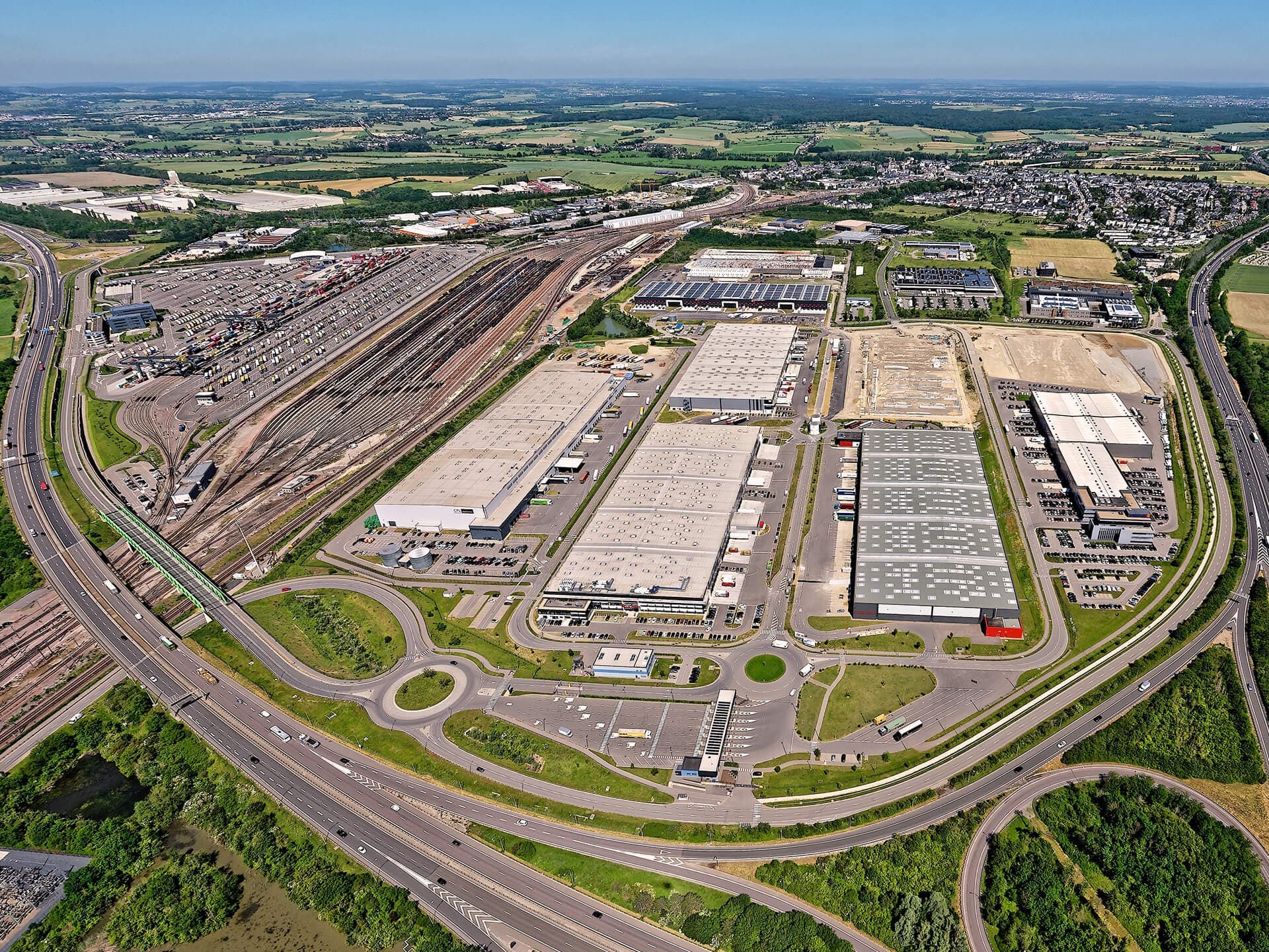 Le terminal intermodal (33 ha) et le parc logistique à Dudelange (52 ha), un total de 87 ha de solutions logistiques signés Giorgetti.