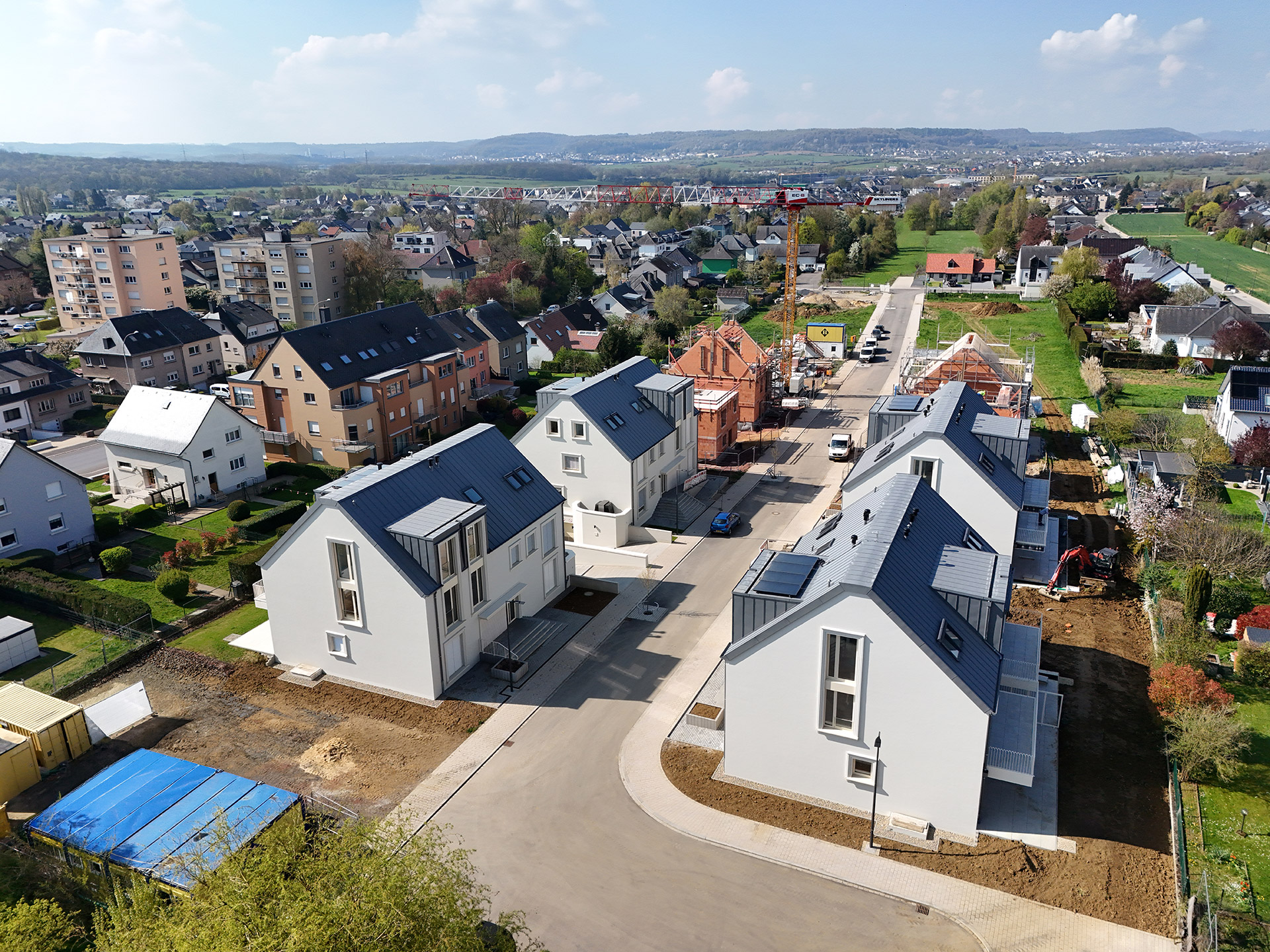 The development is taking shape: the first homes are currently being completed.